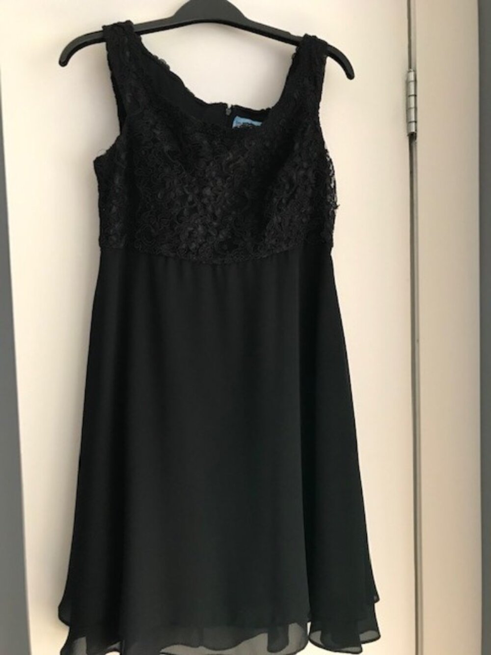 black cocktail dress